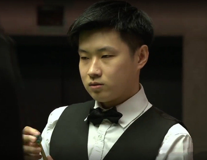 4场比赛中 4场比赛中